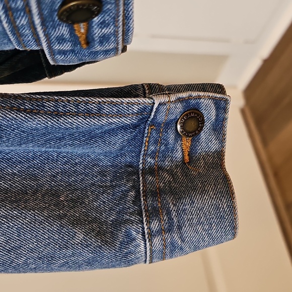 Men's Jean Jacket - Picture 7 of 16